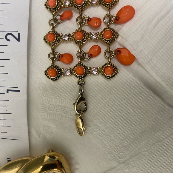 ❄️Sale❄️
 Orange Gold tone wide Bracelet dangling faceted beads - Picture 6 of 9